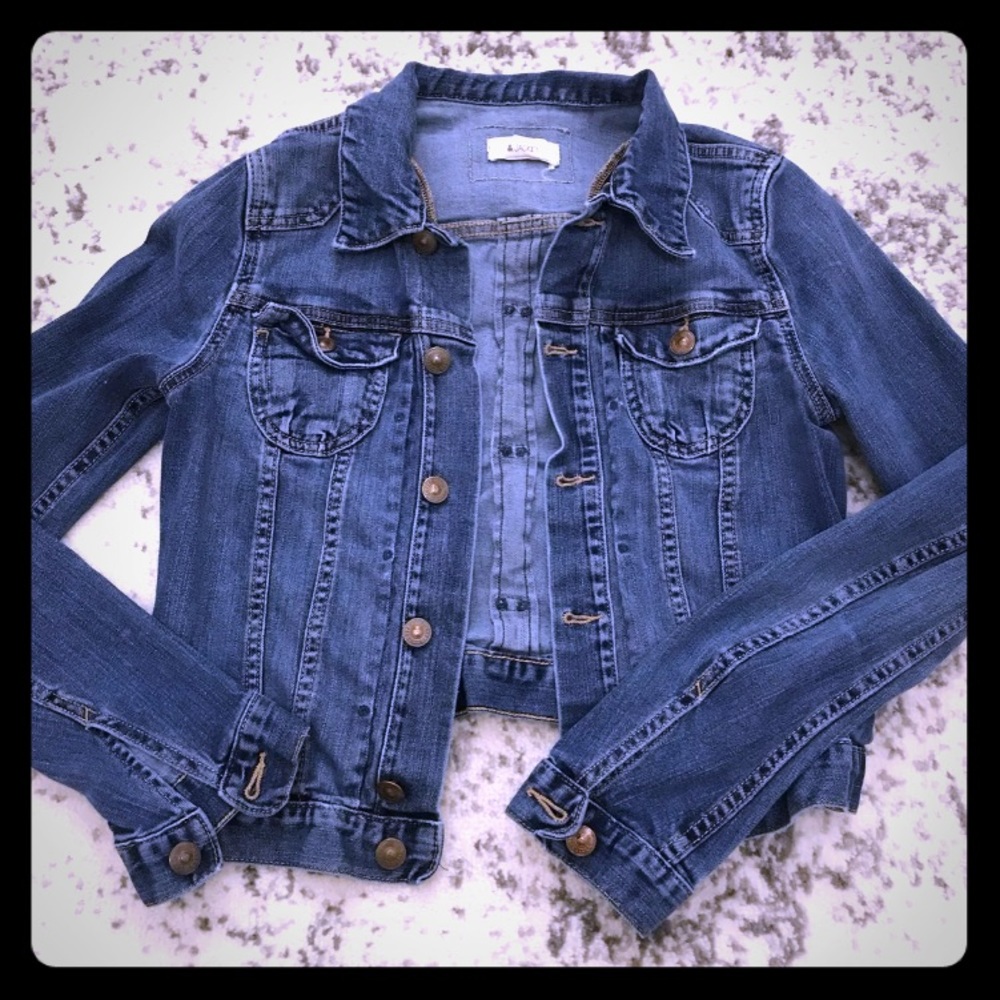H & M blue jean crop top jacket
